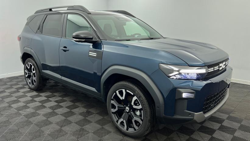 Aperçu du véhicule : Hybrid 155 Journey Bleu Indigo Toit Noir avec 2150€ d'équipements inclus