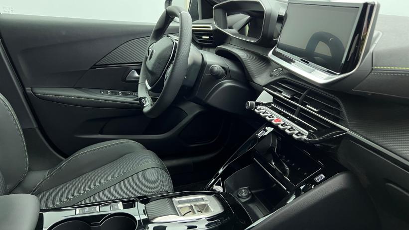 Aperçu du véhicule : Hybrid 145 e-DCS6 GT Gris Artense avec 2750€ d'équipements inclus