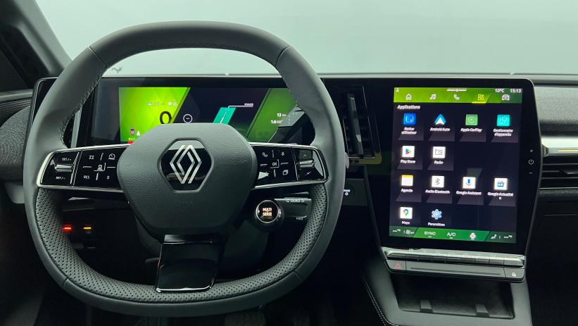 Aperçu du véhicule : 220 ch autonomie confort Techno Bleu nocturne - Toit Noir Etoilé avec 4800€ d'équipements inclus