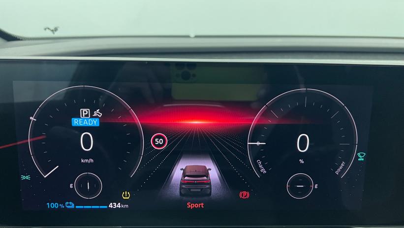 Aperçu du véhicule : 220 ch autonomie confort Techno Noir Etoilé avec 4000€ d'équipements inclus