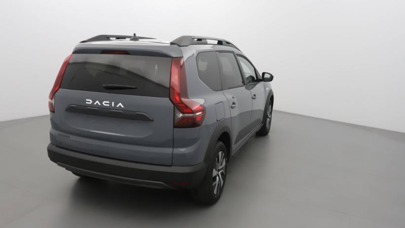 Aperçu du véhicule : 1.0 ECO-G 100CH EXPRESSION 7 PLACES -24