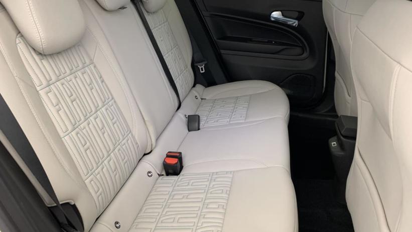 Aperçu du véhicule : T-Gen 3 1.2 Hybrid 145ch eDCT6 La Prima