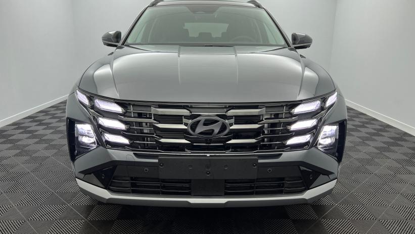 Aperçu du véhicule : 1.6 T-GDI 239 Hybrid BVA6 Executive Ecotronic Gray avec 1680€ d'équipements inclus