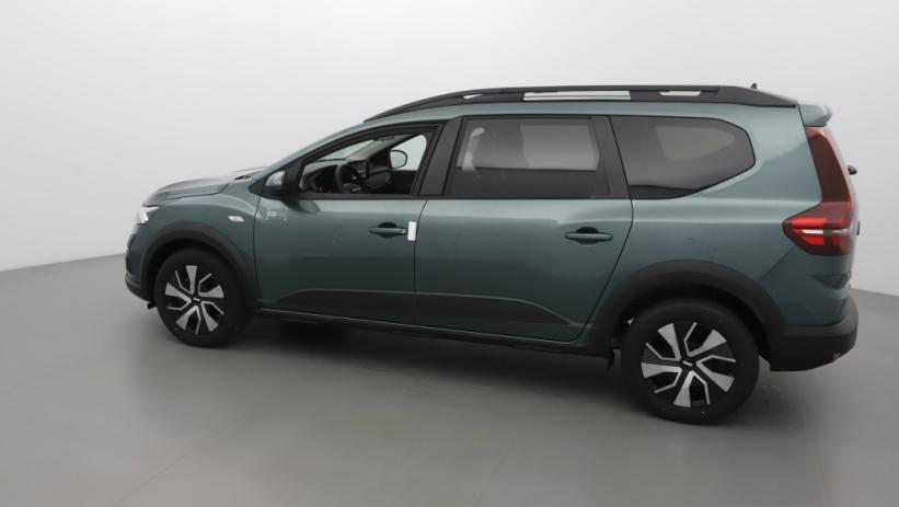 Aperçu du véhicule : 1.0 ECO-G 100CH EXPRESSION 7 PLACES -24