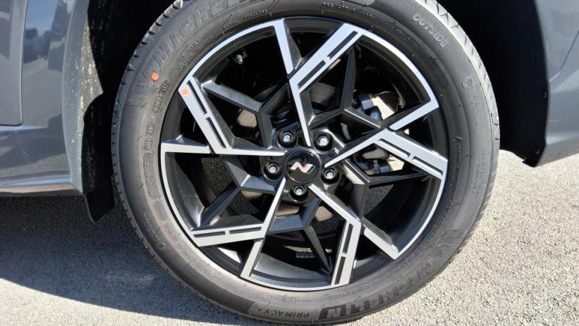 Aperçu du véhicule : TUCSON 1.6 T-GDI 239 Hybrid BVA6 N Line Creative