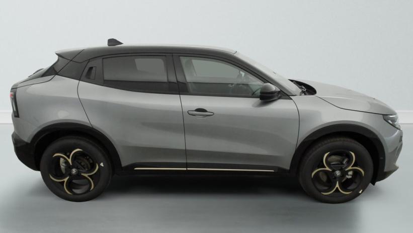 Aperçu du véhicule : 1.2 Ibrida 145 ch eDCT6 Intensa