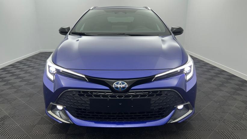 Aperçu du véhicule : Hybride 178ch Design Bleu Genièvre avec 2390€ d'équipements inclus