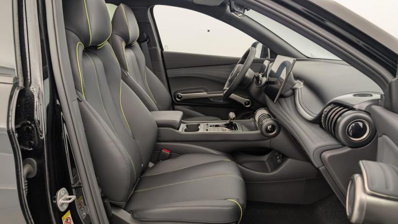 Aperçu du véhicule : 60 5 kWh 204 ch Design