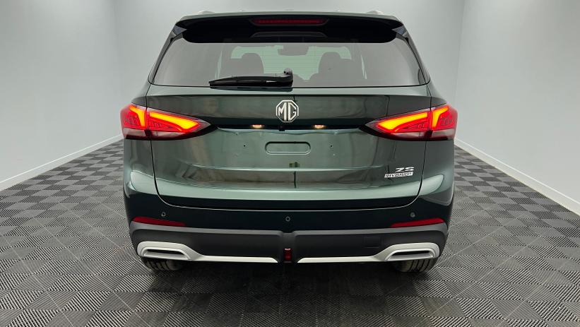 Aperçu du véhicule : 1.5 L Hybrid+ 197 ch Luxury Emerald Green avec 650€ d'équipements inclus