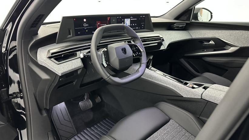 Aperçu du véhicule : 1.2 Hybrid 145ch Allure e-DCS6