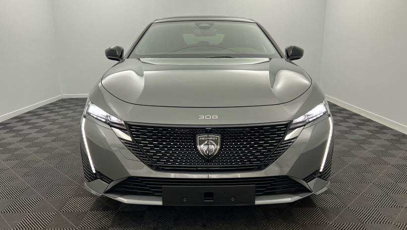 Aperçu du véhicule : BlueHDi 130ch S&S EAT8 GT Gris Selenium avec 4500€ d'équipements inclus