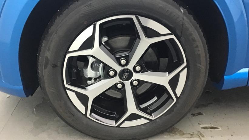 Aperçu du véhicule : PUMA 1.0 EcoBoost 125 ch mHEV S&S BVM6 ST-Line