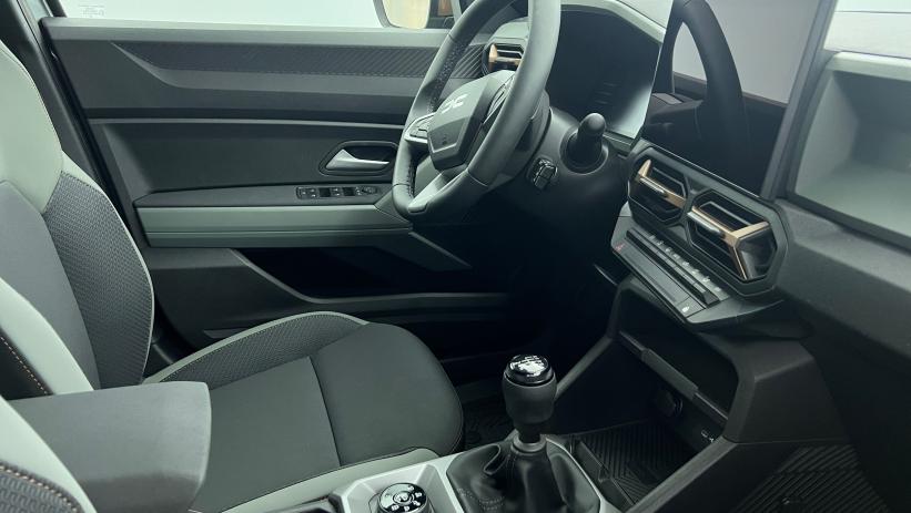 Aperçu du véhicule : TCe 130 4x4 Extreme Gris Schiste avec 1950€ d'équipements inclus