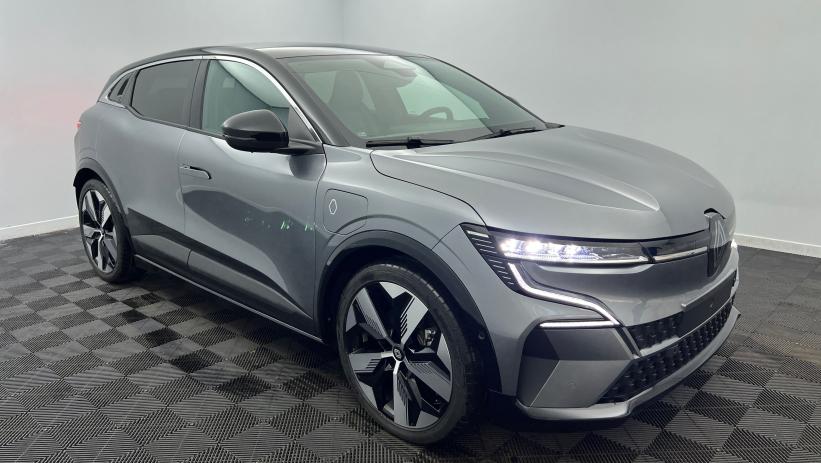 Aperçu du véhicule : 220 ch autonomie confort Techno Gris Schiste - Toit Noir Etoilé avec 4800€ d'équipements inclus