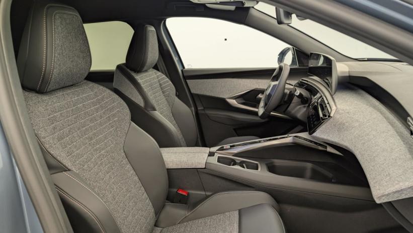 Aperçu du véhicule : HYBRID 145 CH E-DCS6 ALLURE