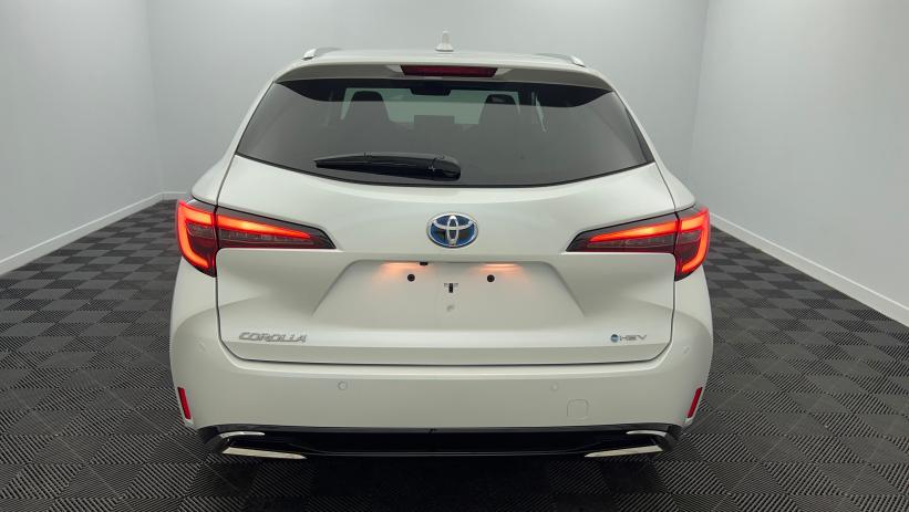 Aperçu du véhicule : Hybride 178ch Design Blanc Lunaire nacré avec 2540€ d'équipements inclus