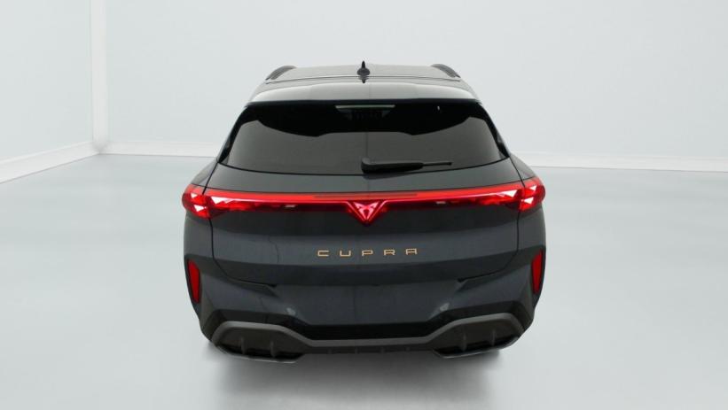 Aperçu du véhicule : 1.5 eHybrid 204 ch DSG6 V