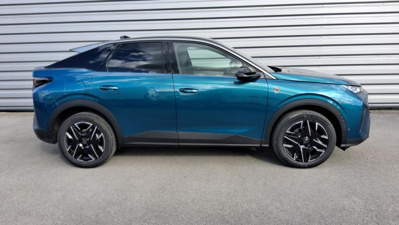 Aperçu du véhicule : 3008 Hybrid 145 e-DCS6 GT