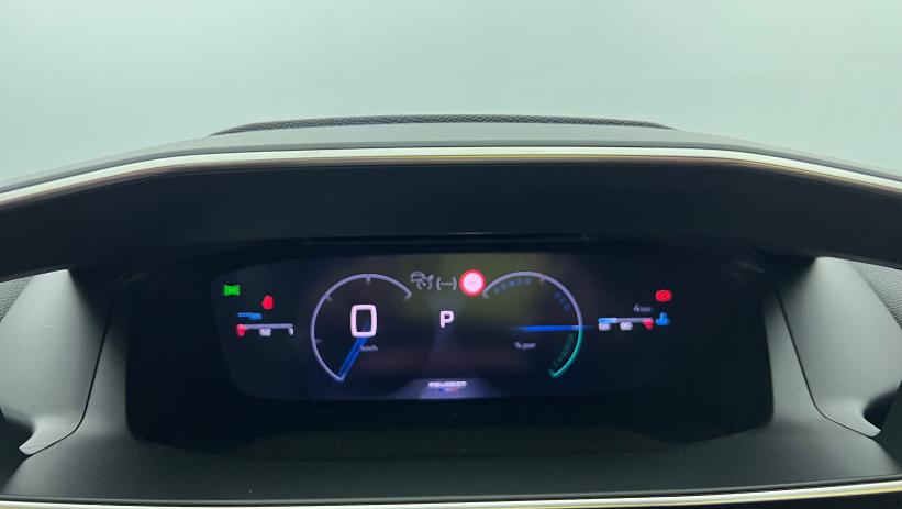 Aperçu du véhicule : Hybrid 145 e-DCS6 GT Blanc Okénite avec 4420€ d'équipements inclus