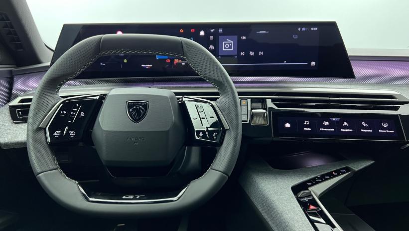 Aperçu du véhicule : Hybrid 145 e-DCS6 GT Bleu Ingaro avec 5550€ d'équipements inclus