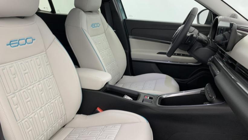 Aperçu du véhicule : T-Gen 3 1.2 Hybrid 110ch eDCT6 La Prima