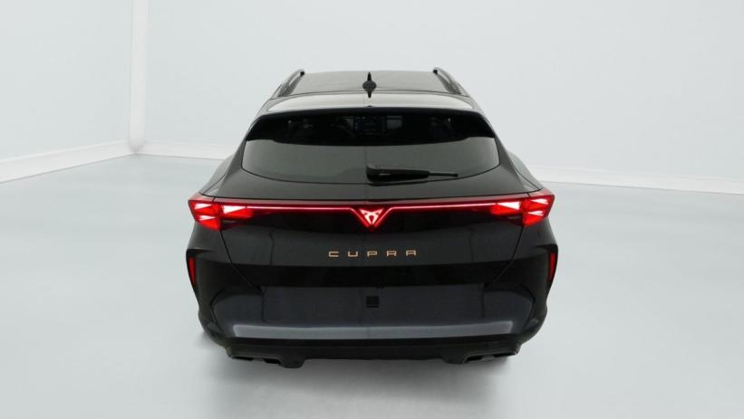 Aperçu du véhicule : 1.5 ETSI HYBRID 150 CH DSG7 V