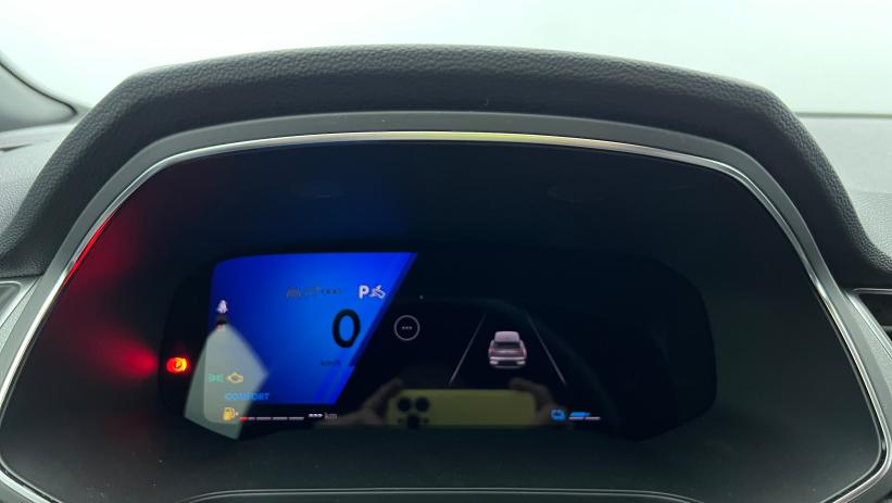 Aperçu du véhicule : E-Tech full hybrid 145 Techno Bleu Mercure avec 1850€ d'équipements inclus