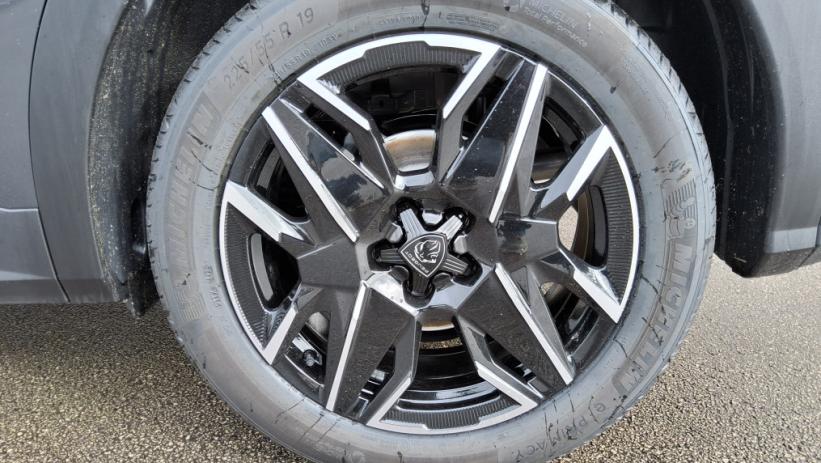 Aperçu du véhicule : 3008 Hybrid 145 e-DCS6 Allure