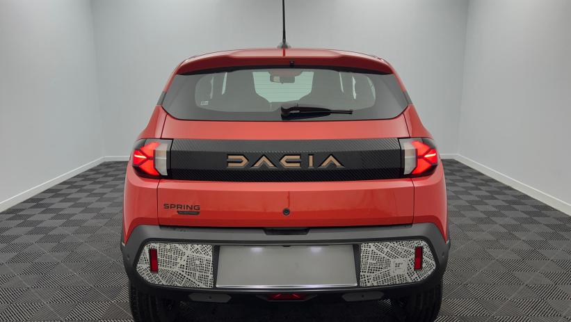 Aperçu du véhicule : 65 Expression Rouge Brique avec 1310€ d'équipements inclus