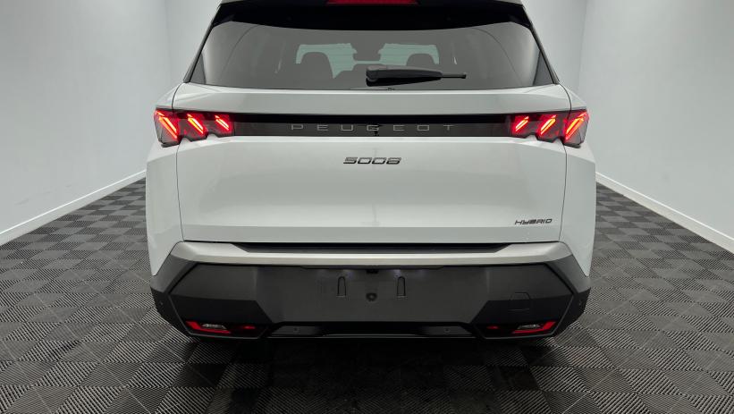 Aperçu du véhicule : Nouveau Hybrid 145 e-DCS6 GT Blanc Okénite avec 2470€ d'équipements inclus