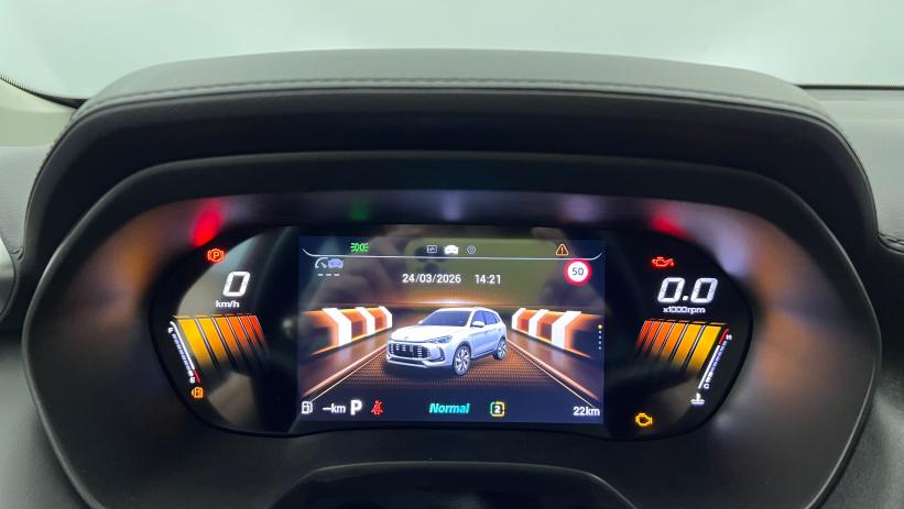 Aperçu du véhicule : 1.5 L Hybrid+ 197 ch Luxury Diamond Red avec 650€ d'équipements inclus