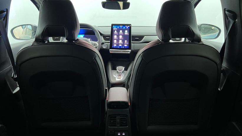 Aperçu du véhicule : E-Tech full hybrid 145 Iconic Bleu Mercure avec 950€ d'équipements inclus