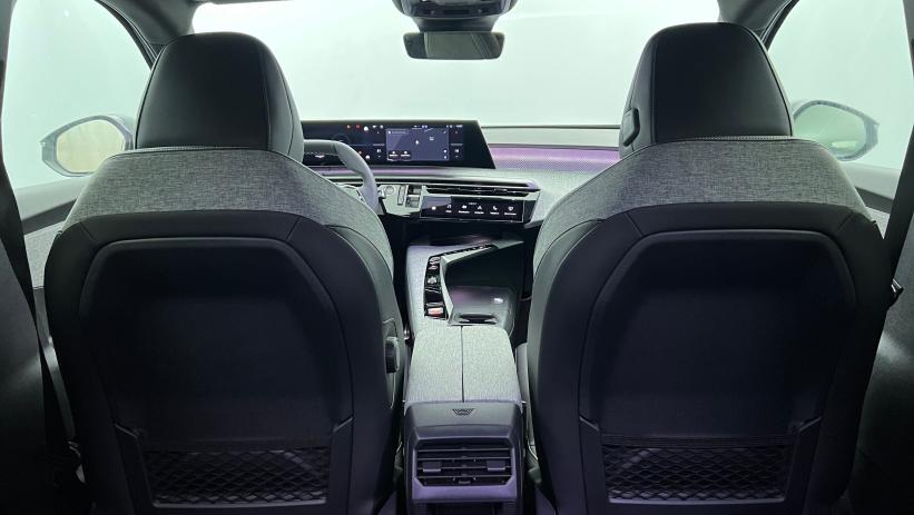 Aperçu du véhicule : Nouveau Hybrid 145 e-DCS6 GT Bleu Ingaro avec 2900€ d'équipements inclus