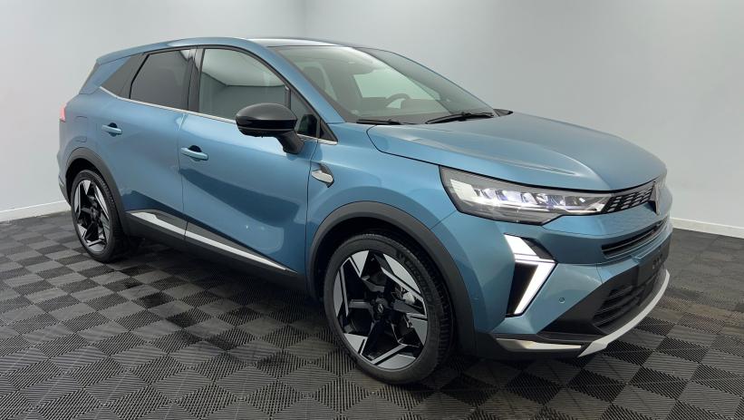 Aperçu du véhicule : E-Tech full hybrid 145 Iconic Bleu Mercure avec 950€ d'équipements inclus