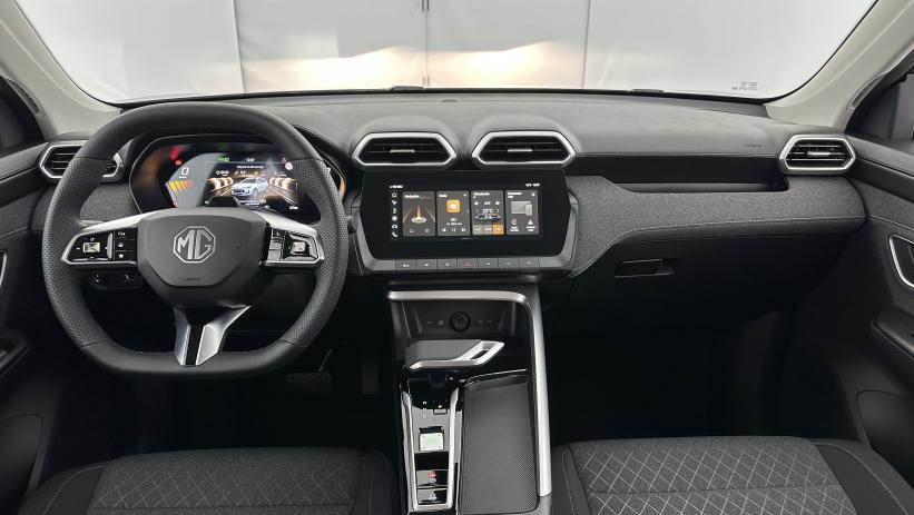 Aperçu du véhicule : 1.5 L Hybrid+ 197ch Standard
