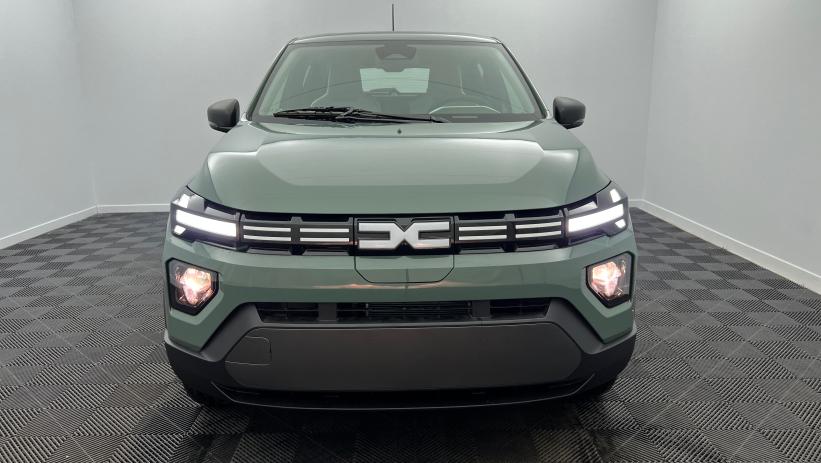 Aperçu du véhicule : 65 Expression Kaki Lichen avec 810€ d'équipements inclus