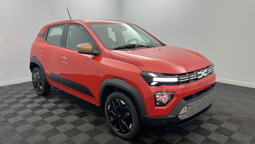 Aperçu du véhicule : 65 Expression Rouge Brique avec 1310€ d'équipements inclus