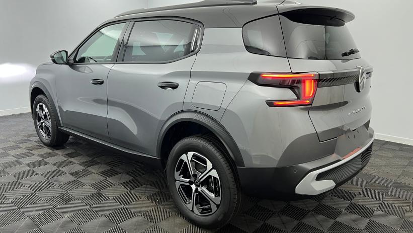 Aperçu du véhicule : Hybride 145 e-DCS6 7 places Max Gris Mercury - Toit Noir Perla Nera avec 1550€ d'équipements inclus