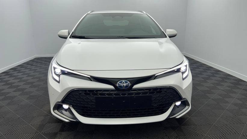 Aperçu du véhicule : Hybride 140ch Design Blanc Pur avec 1590€ d'équipements inclus