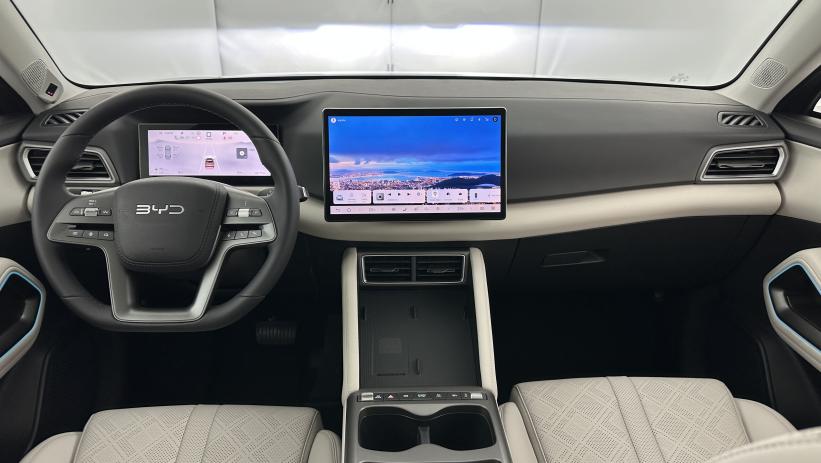 Aperçu du véhicule : 1.5 DM-i PHEV 212ch Boost