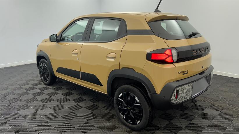 Aperçu du véhicule : 65 Extreme Beige Safari avec 1760€ d'équipements inclus