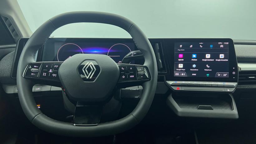 Aperçu du véhicule : 130 ch autonomie confort Evolution Gris Schiste avec 3975€ d'équipements inclus