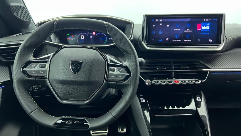 Aperçu du véhicule : Hybrid 110 e-DCS6 GT Noir Perla Nera avec 1350€ d'équipements inclus