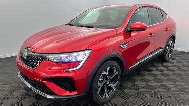 Aperçu du véhicule : E-Tech full hybrid 145 Techno Rouge Flamme avec 1000€ d'équipements inclus